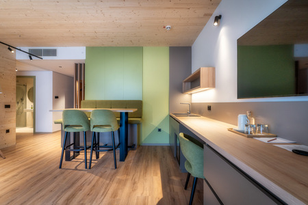 2026-06-08 Hotel Snovik-28